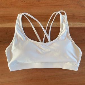 Sariya « Live it up » Sports bra in lily white